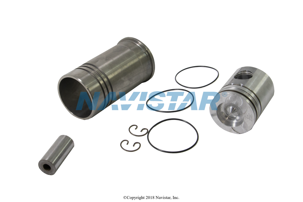 1817646C92 PACKAGE PISTON & SLEEVE