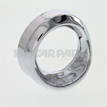 MC0111 BEZEL-GAUGE PLSTC SML W/VISOR KW/PB CHR