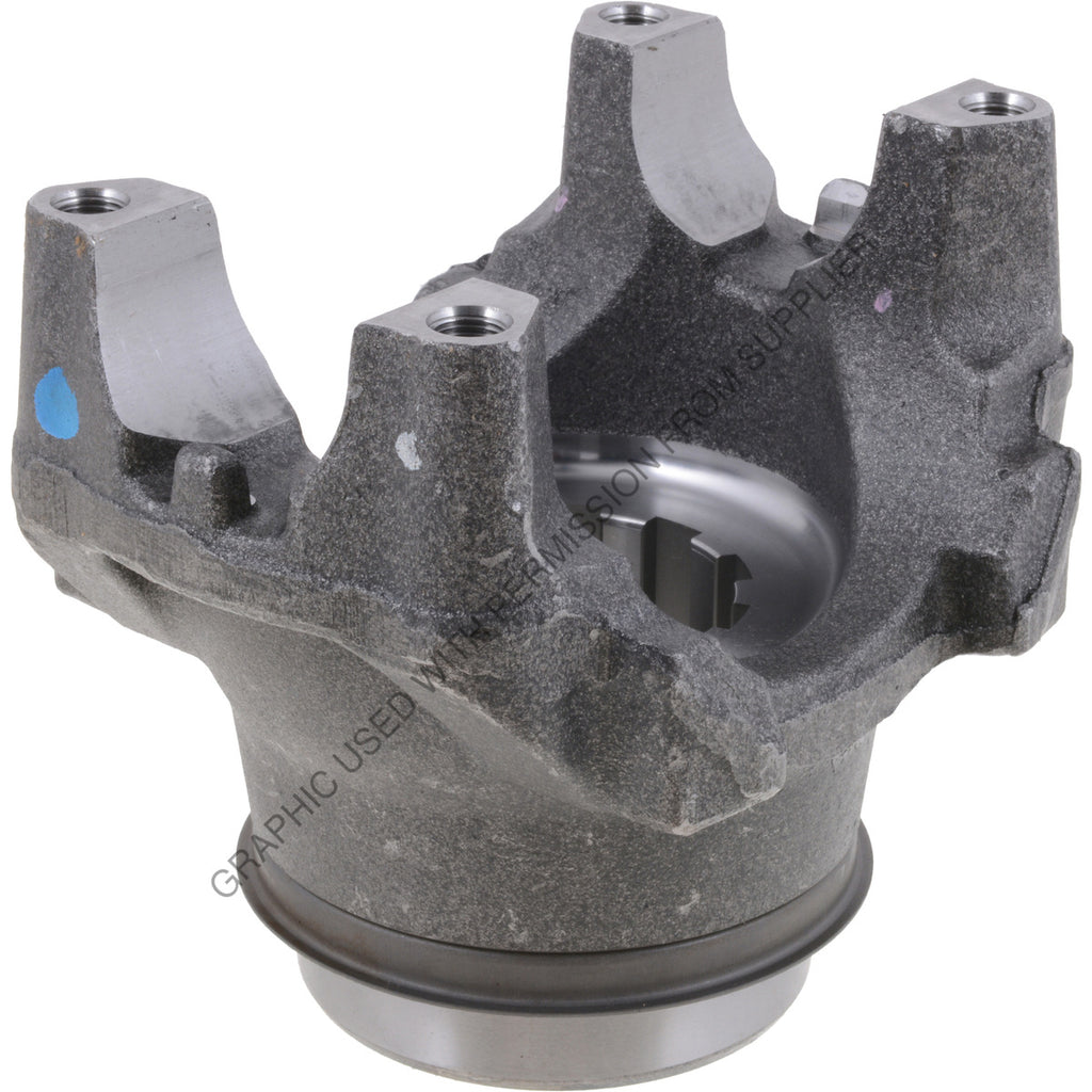 SP  170 4 521 1X HALF RND END YOKE ASSY